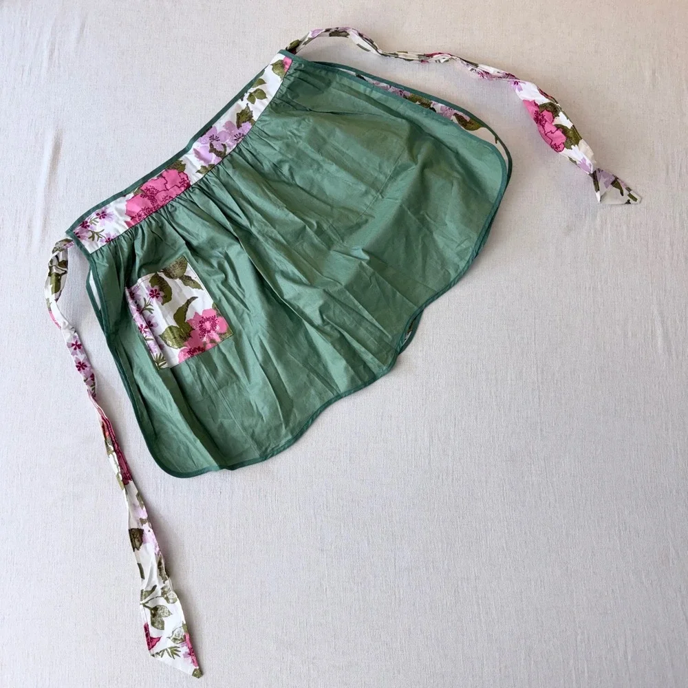 Vintage Reversible Floral Half‎ Apron Green Pink White One Size Pocket